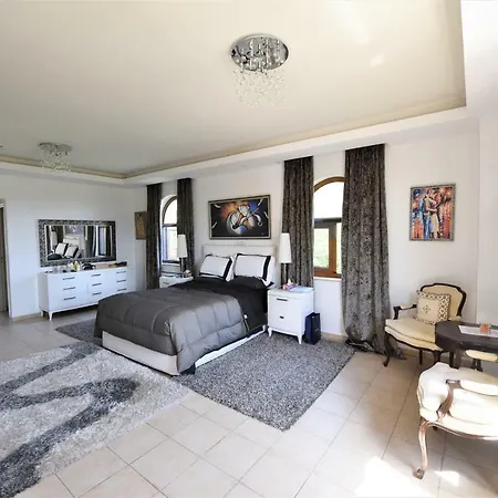 Jasmin Mansion Villa *