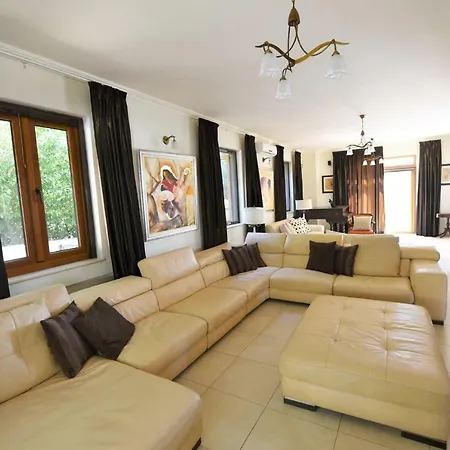 Jasmin Mansion